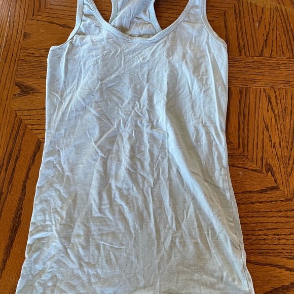 Tank Top Lot! - Picture 10 of 10